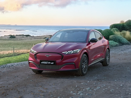 <h3>Premium AWD</h3>
<p>Trải nghiệm Ford Mustang Mach-E Premium AWD – SUV thuần điện với thiết kế mạnh mẽ, công nghệ hiện đại và hiệu suất đầy cảm hứng.</p>

